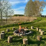 Jak Tu Ladnie - Rodzinne Domki Nad Jeziorem Z Atrakcjami I Domowa Kuchnia I Mazury *